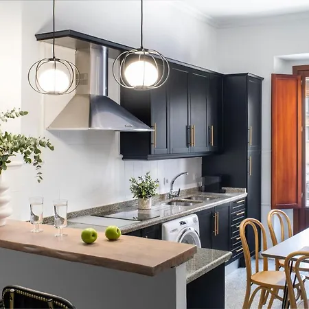 Hernando Colon Apartament